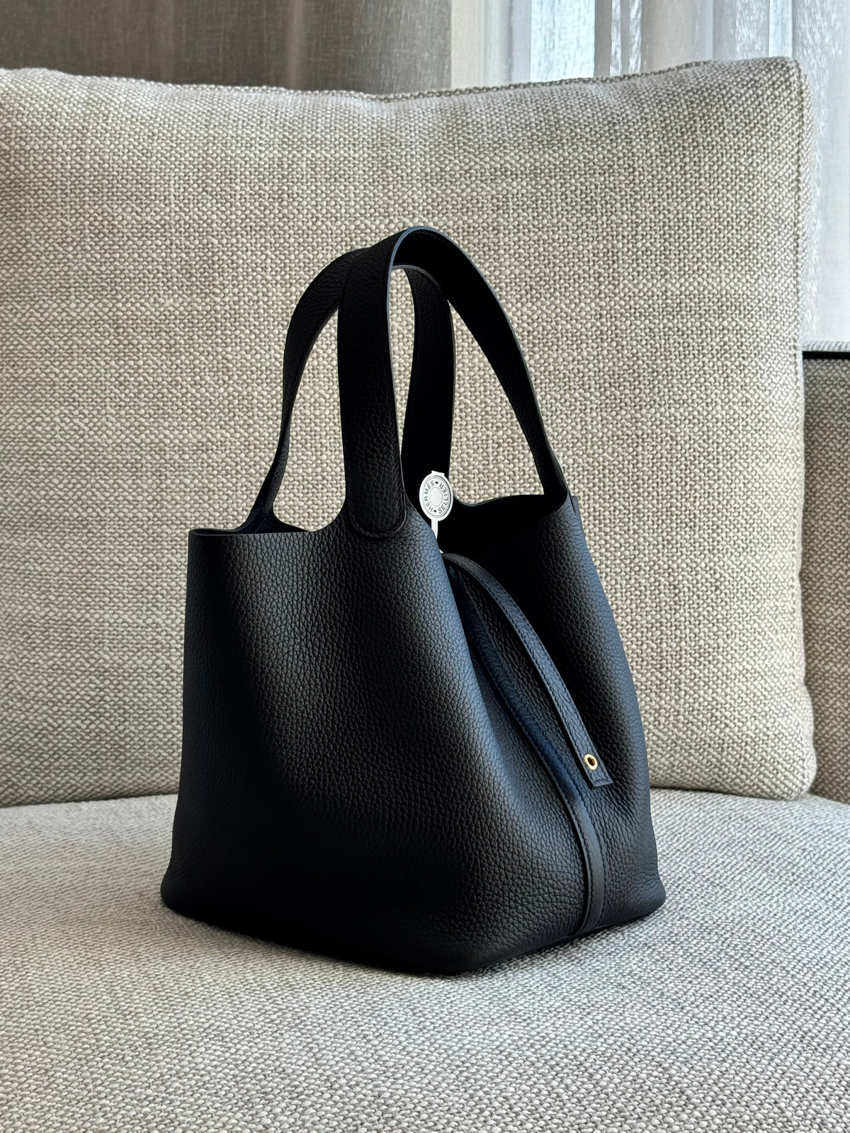 Hermès Picotin Lock 22 – Black Clemence Leather with Gold Hardware