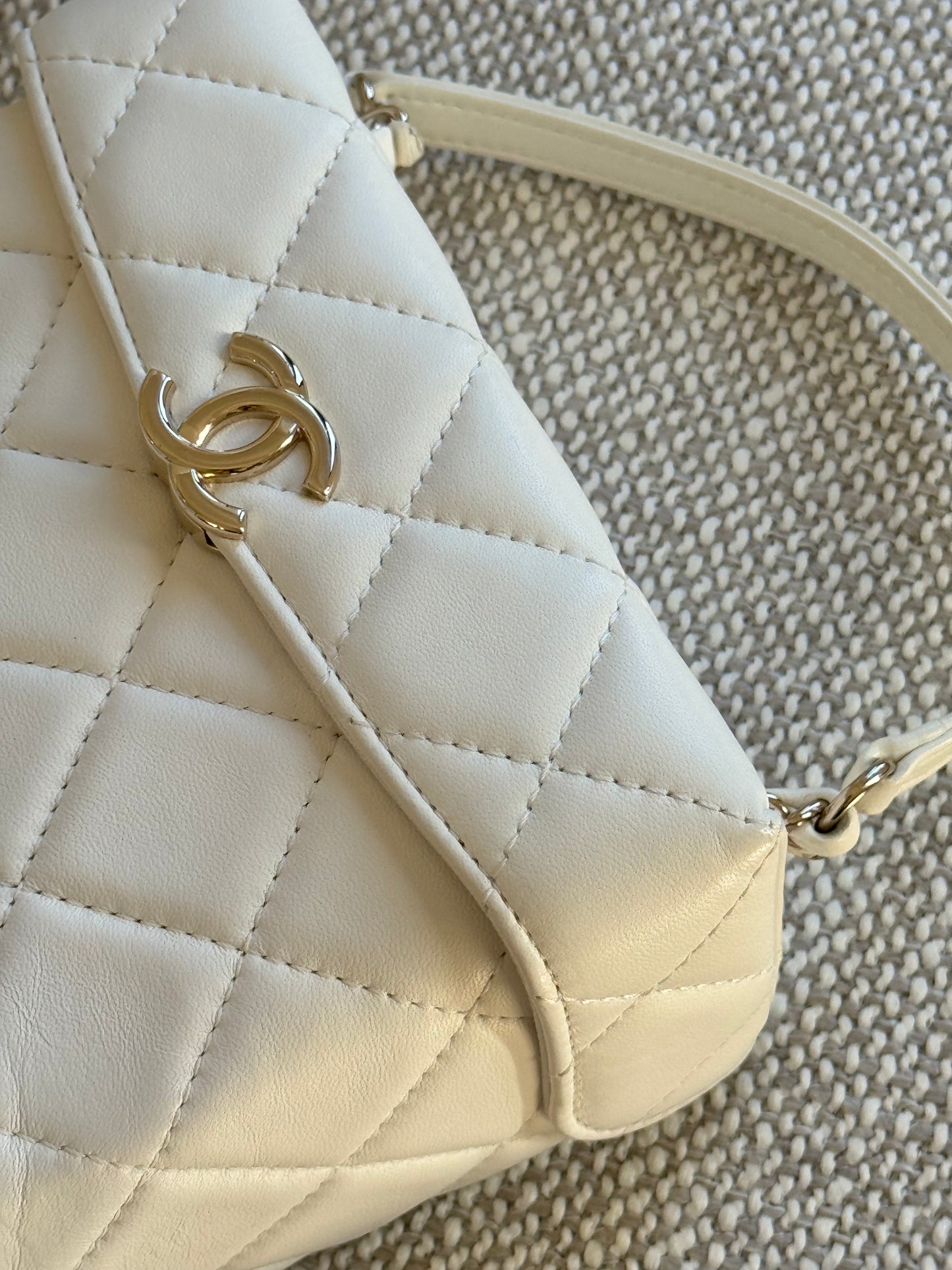 Chanel White Quilted Leather Top Handle & Crossbody Bag