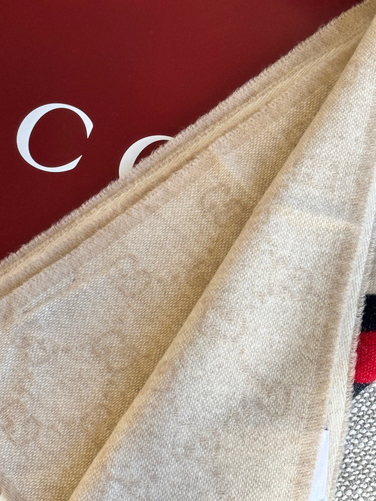 Gucci GG Wool Jacquard Scarf – Beige