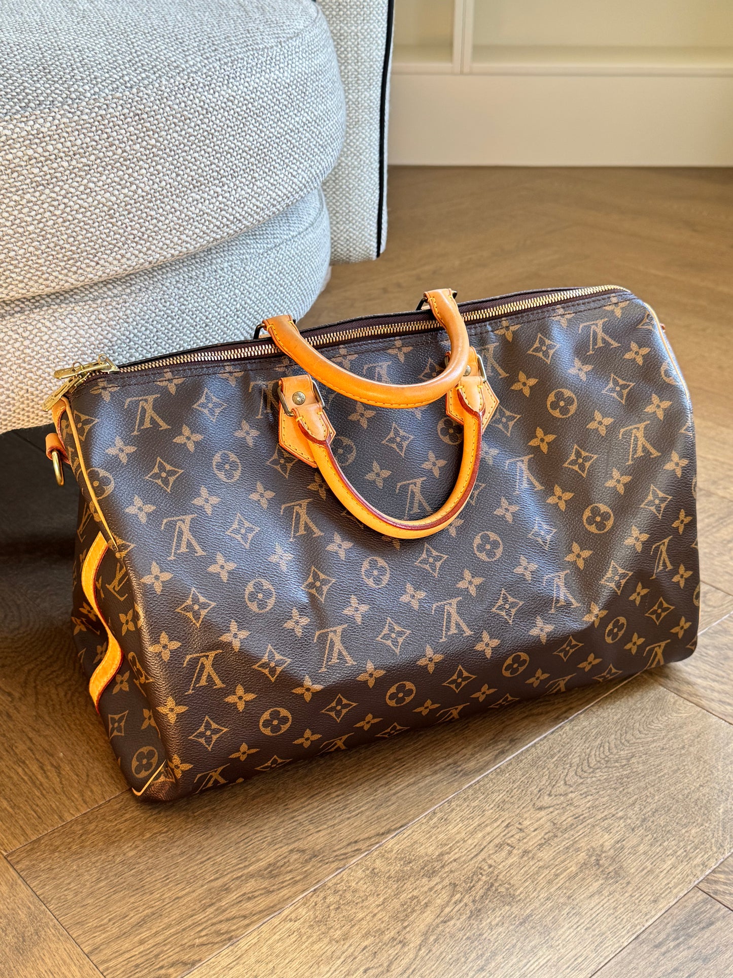 Louis Vuitton Speedy Bandoulière 40 in Monogram Canvas