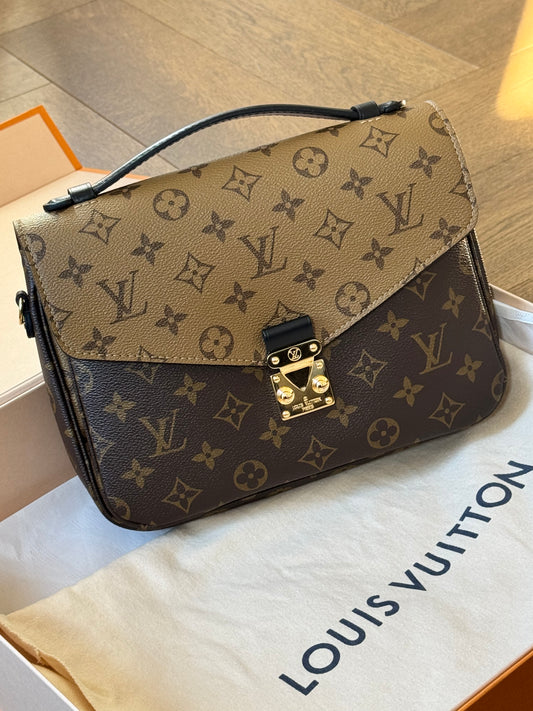 Louis Vuitton Monogram Reverse Pochette Métis