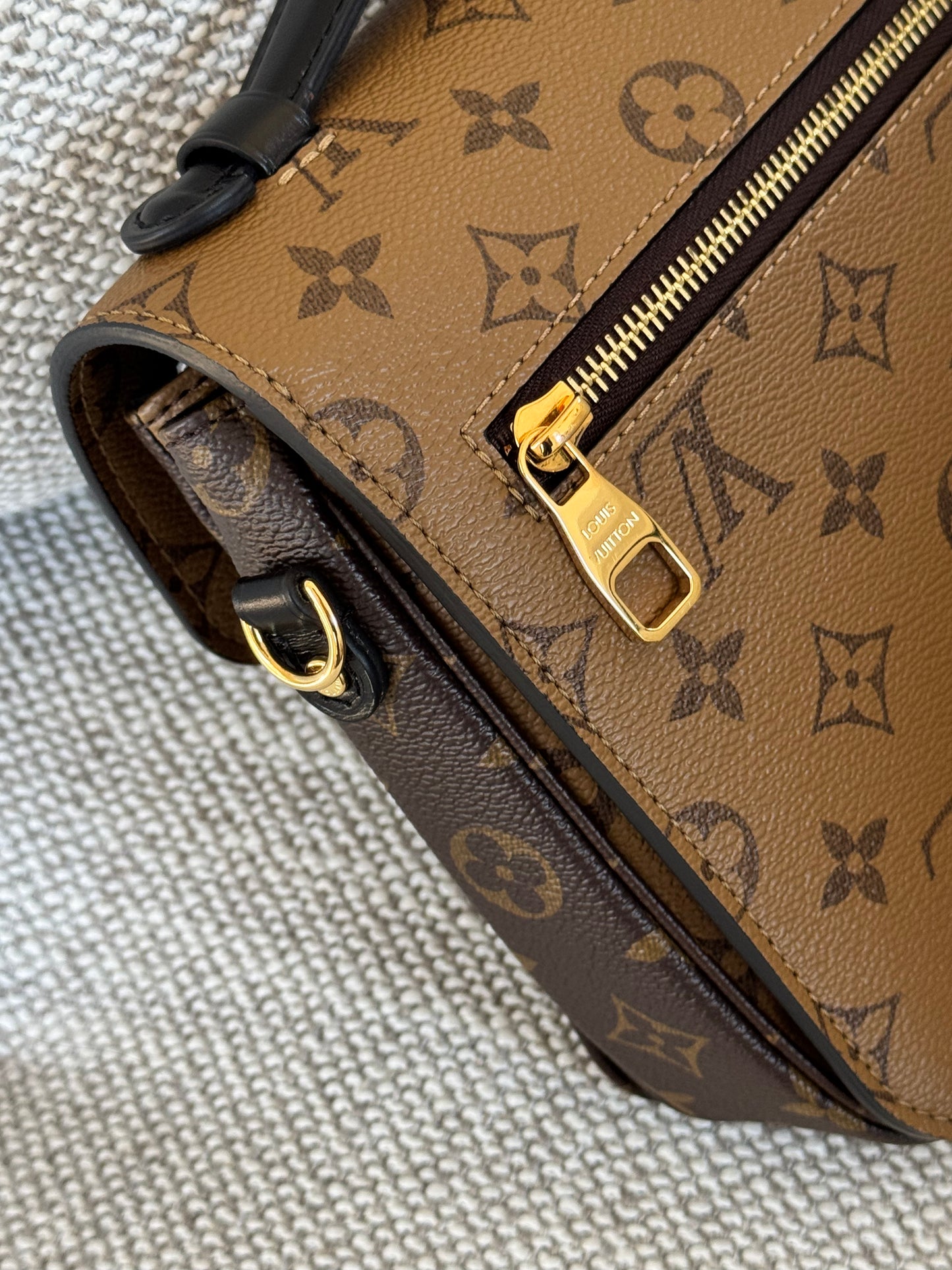 Louis Vuitton Monogram Reverse Pochette Métis