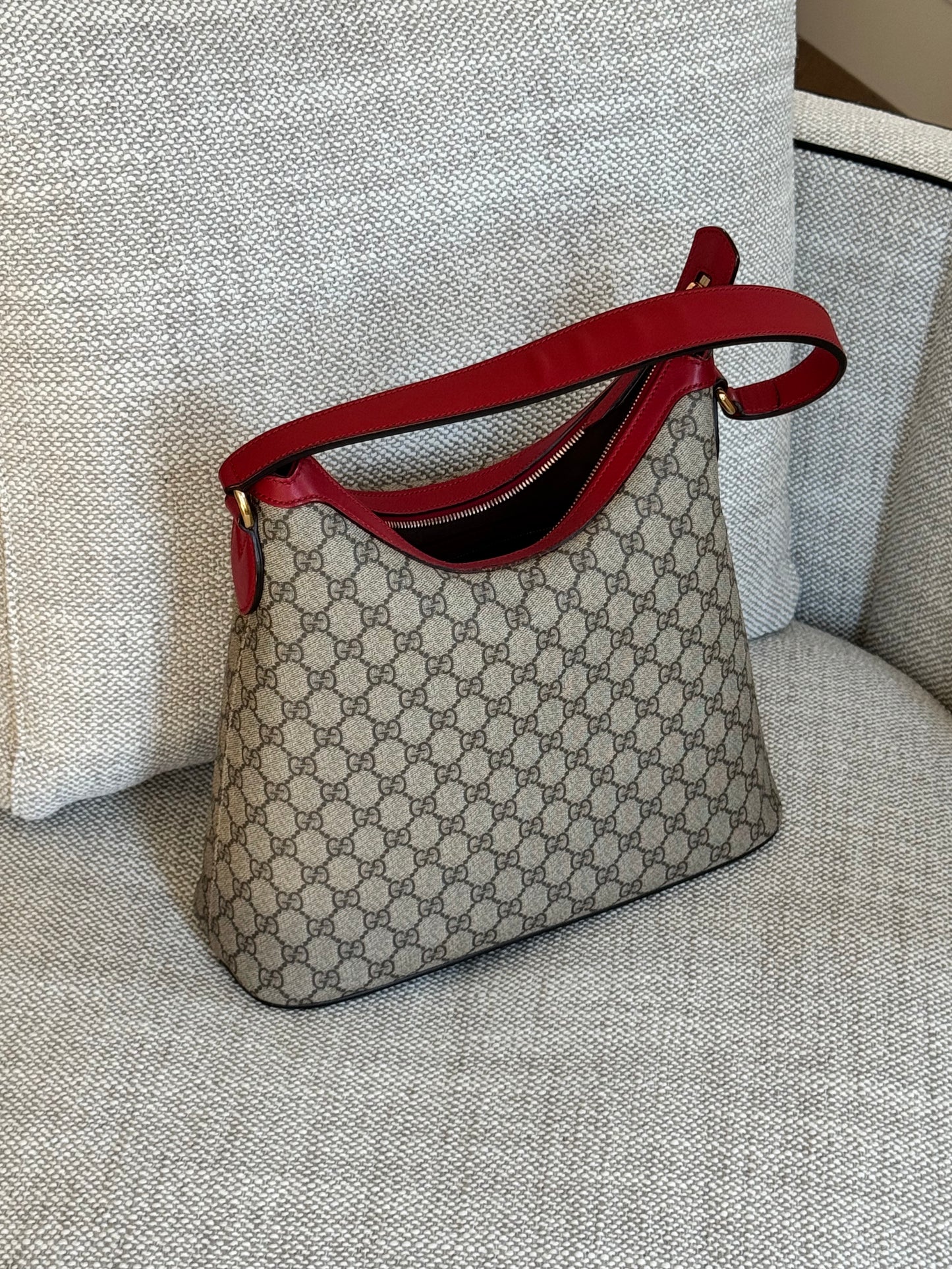 Gucci GG Supreme Hobo Bucket Shoulder Bag with Pink Leather Trim
