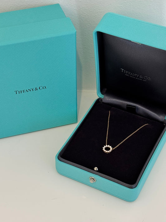 Tiffany & Co. Sunflower Pendant Necklace – Mini, Diamond, 18K Gold