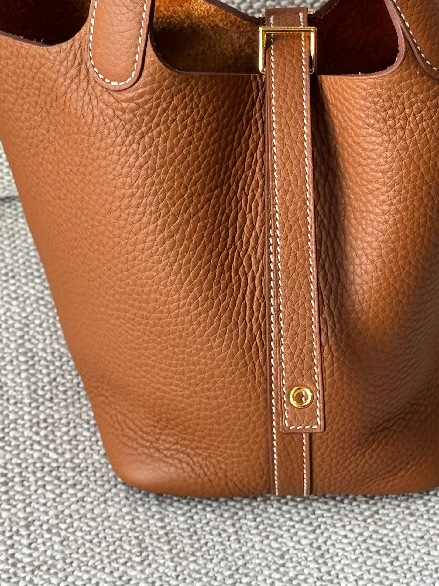 HERMÈS  Picotin Lock 18 – Gold Clemence Leather with Gold Hardware