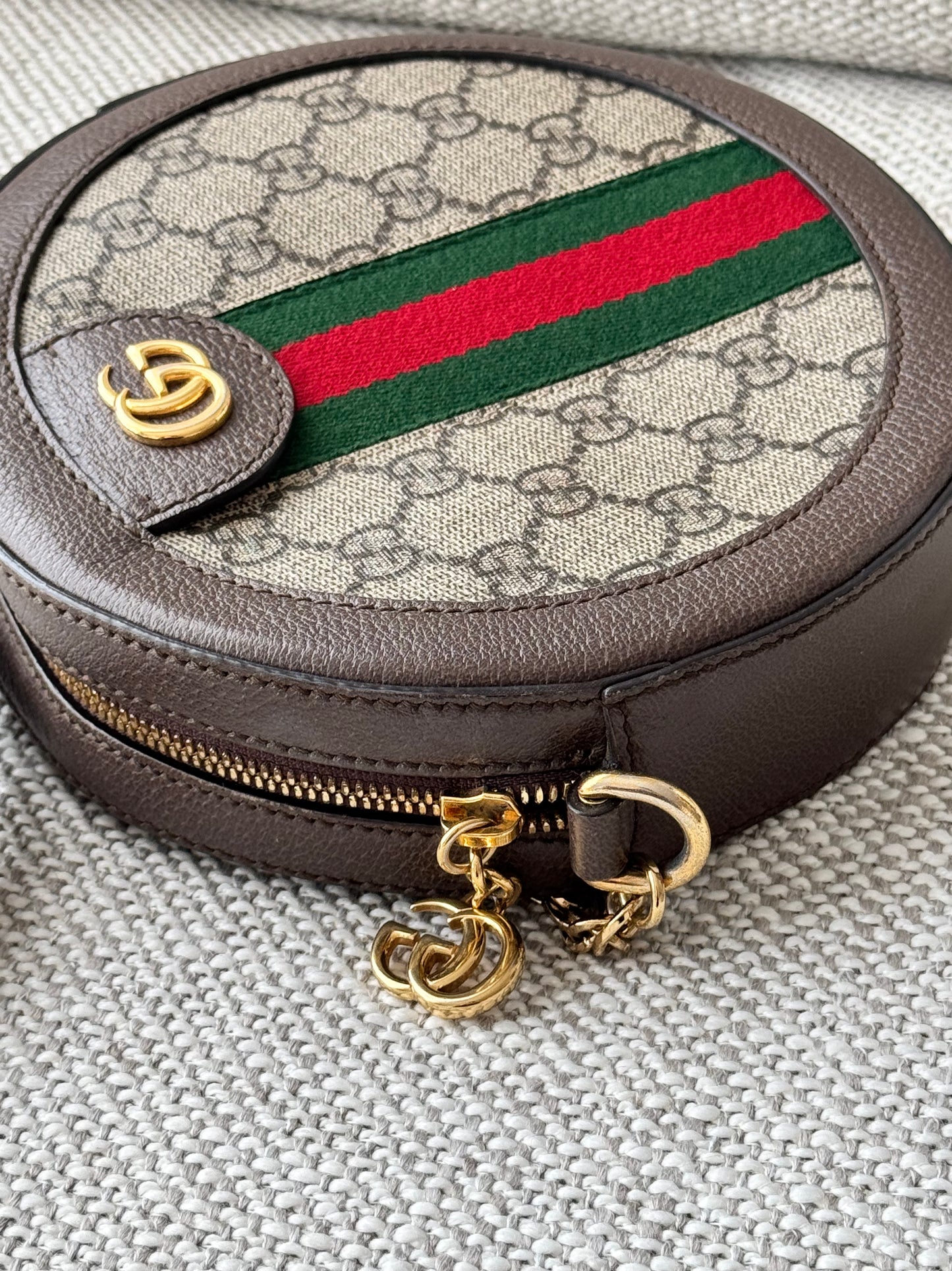 Gucci Ophidia GG Supreme Round Mini Shoulder Bag