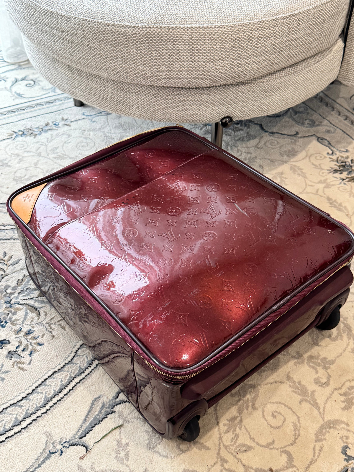 Louis Vuitton Pegase Légère 45 Monogram Vernis Cabin Trolley