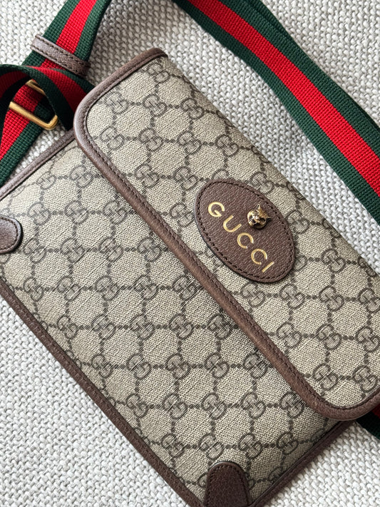 Gucci Neo Vintage GG Supreme Messenger Bag