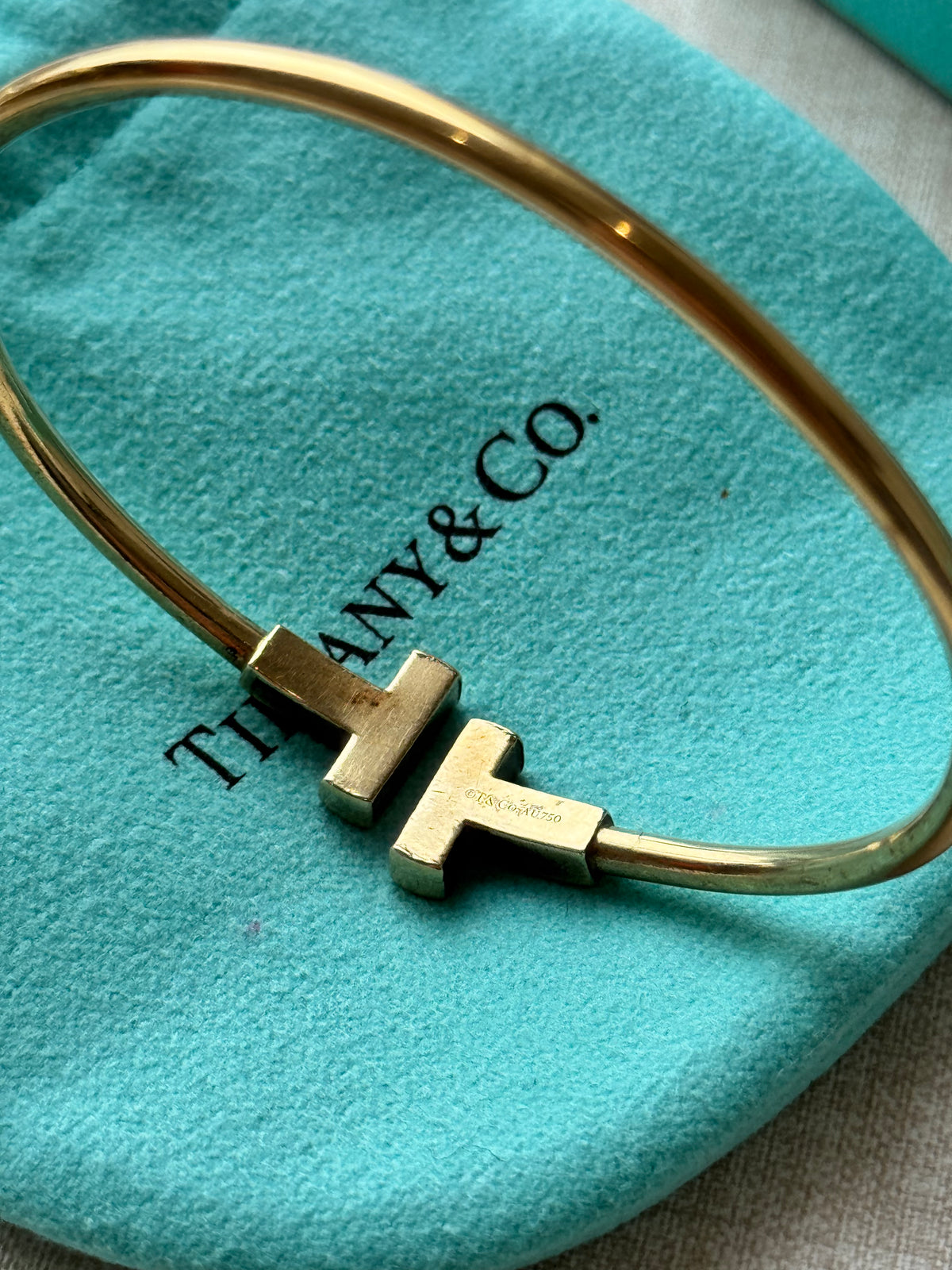 Tiffany & Co. T Wire Bracelet 18K Yellow Gold