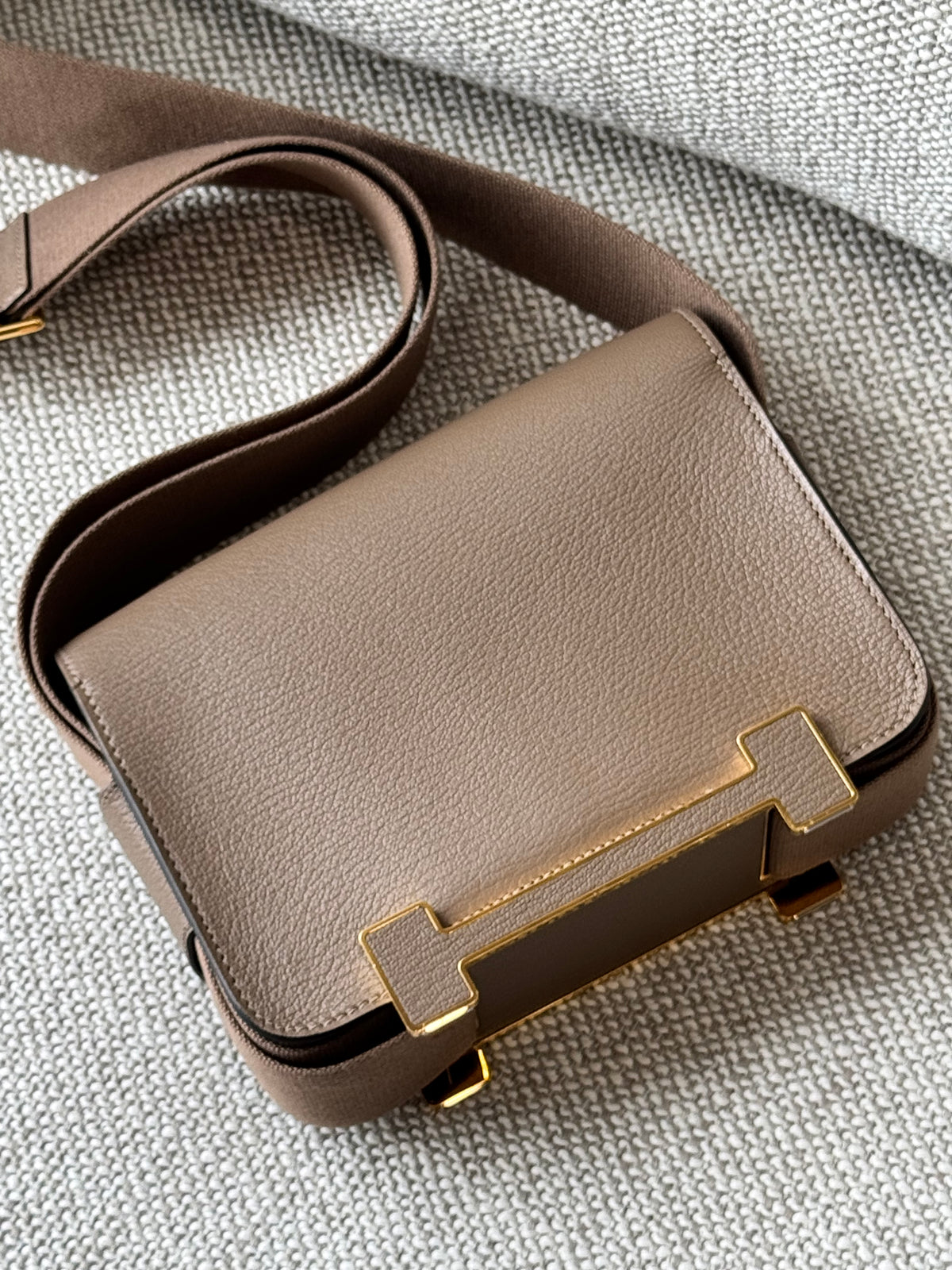 Hermès Gate Bag Taupe Leather Gold Hardware