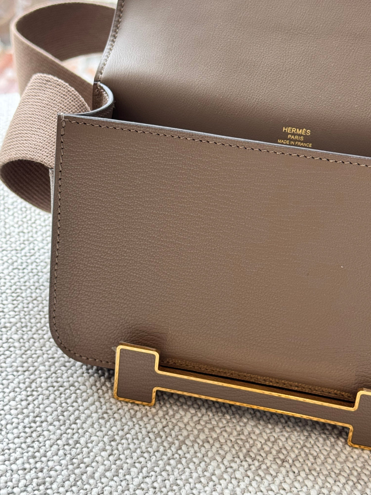 Hermès Gate Bag Taupe Leather Gold Hardware