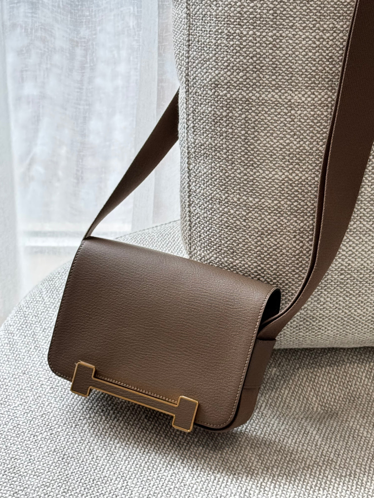 Hermès Gate Bag Taupe Leather Gold Hardware
