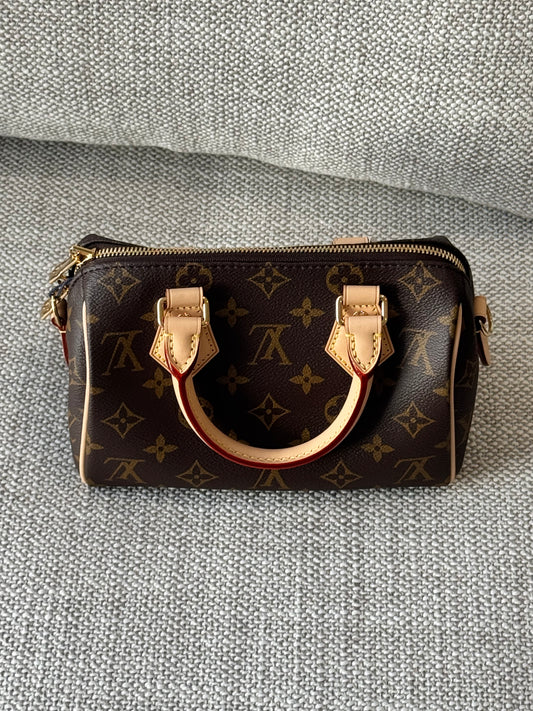 Louis Vuitton Speedy Bandoulière 20 Monogram Canvas