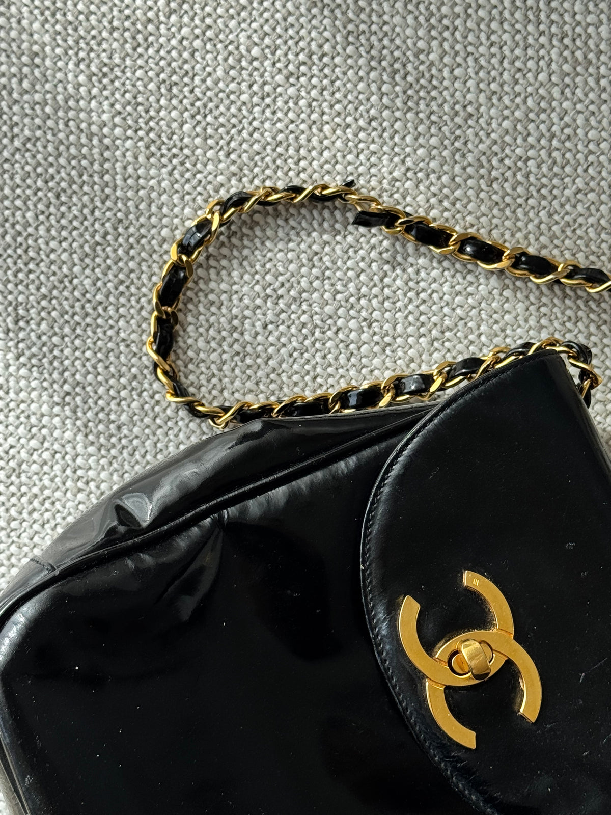 Chanel Vintage Patent Leather Chain Bag – Black with Gold-Tone CC