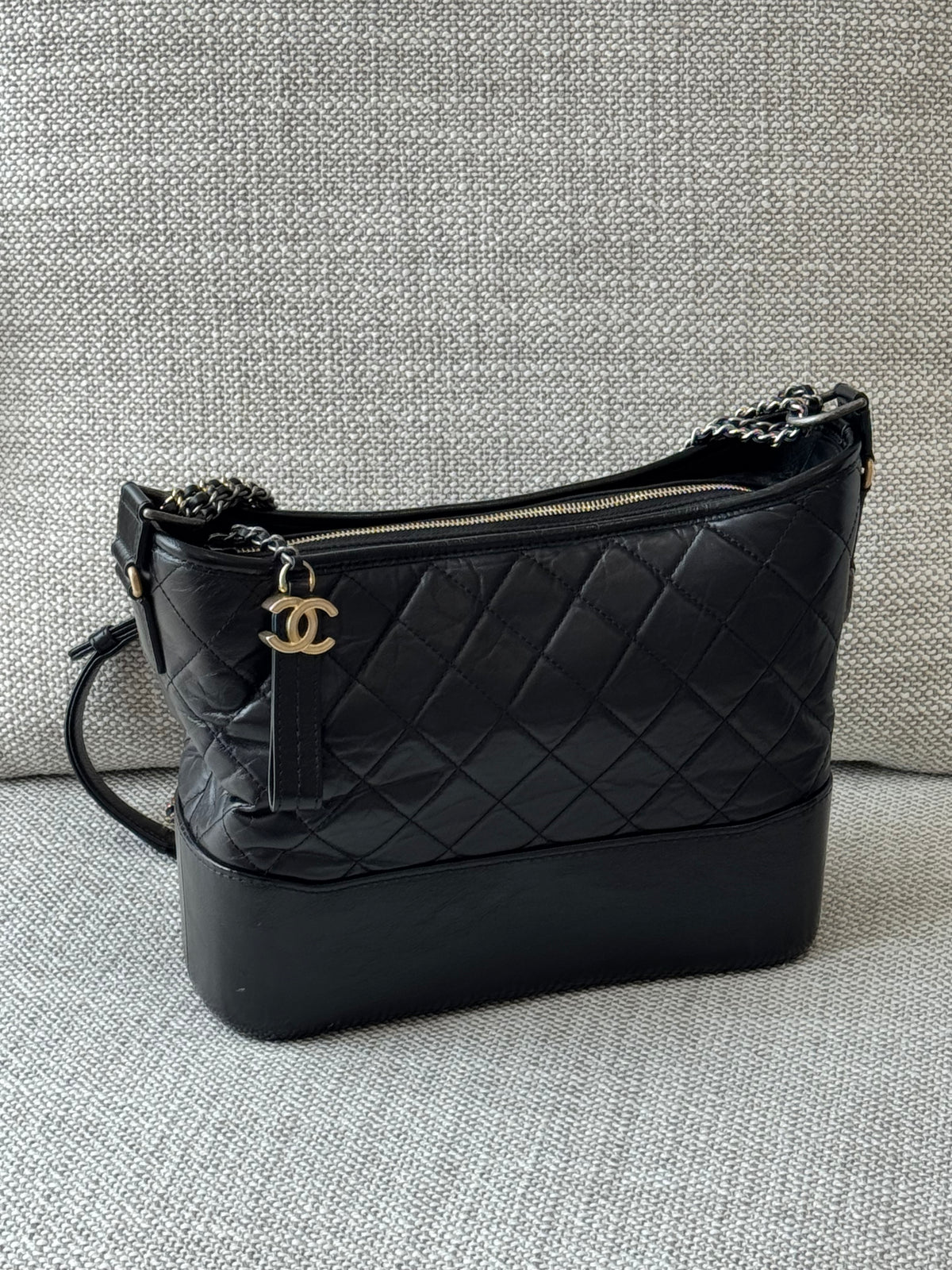 Chanel Gabrielle Hobo Medium – Black Quilted Leather