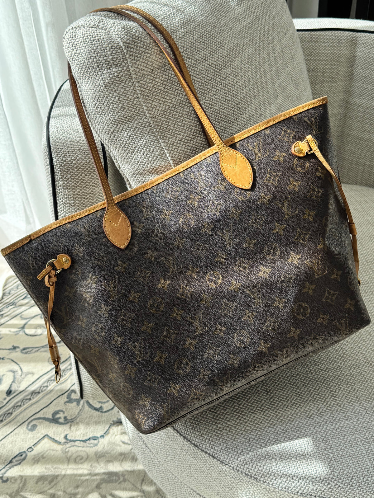 Louis Vuitton Neverfull MM Monogram Canvas