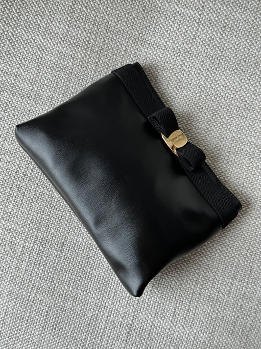 Salvatore Ferragamo Vara Bow Chain Shoulder Bag / Clutch – Black