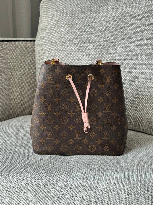 Louis Vuitton NéoNoé MM – Monogram Canvas & Rose Poudré