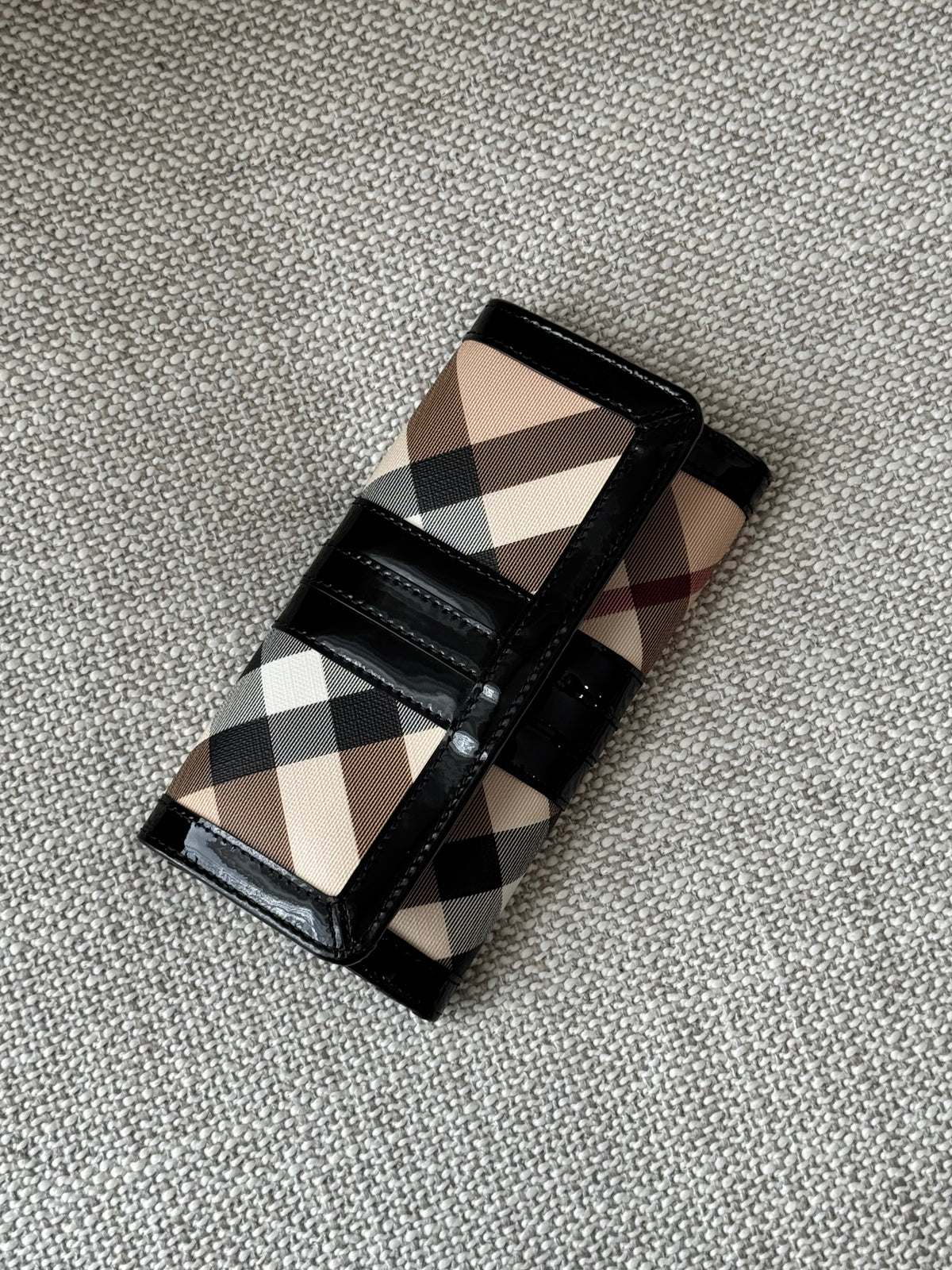 Burberry Check Folding Wallet – Black Patent Leather