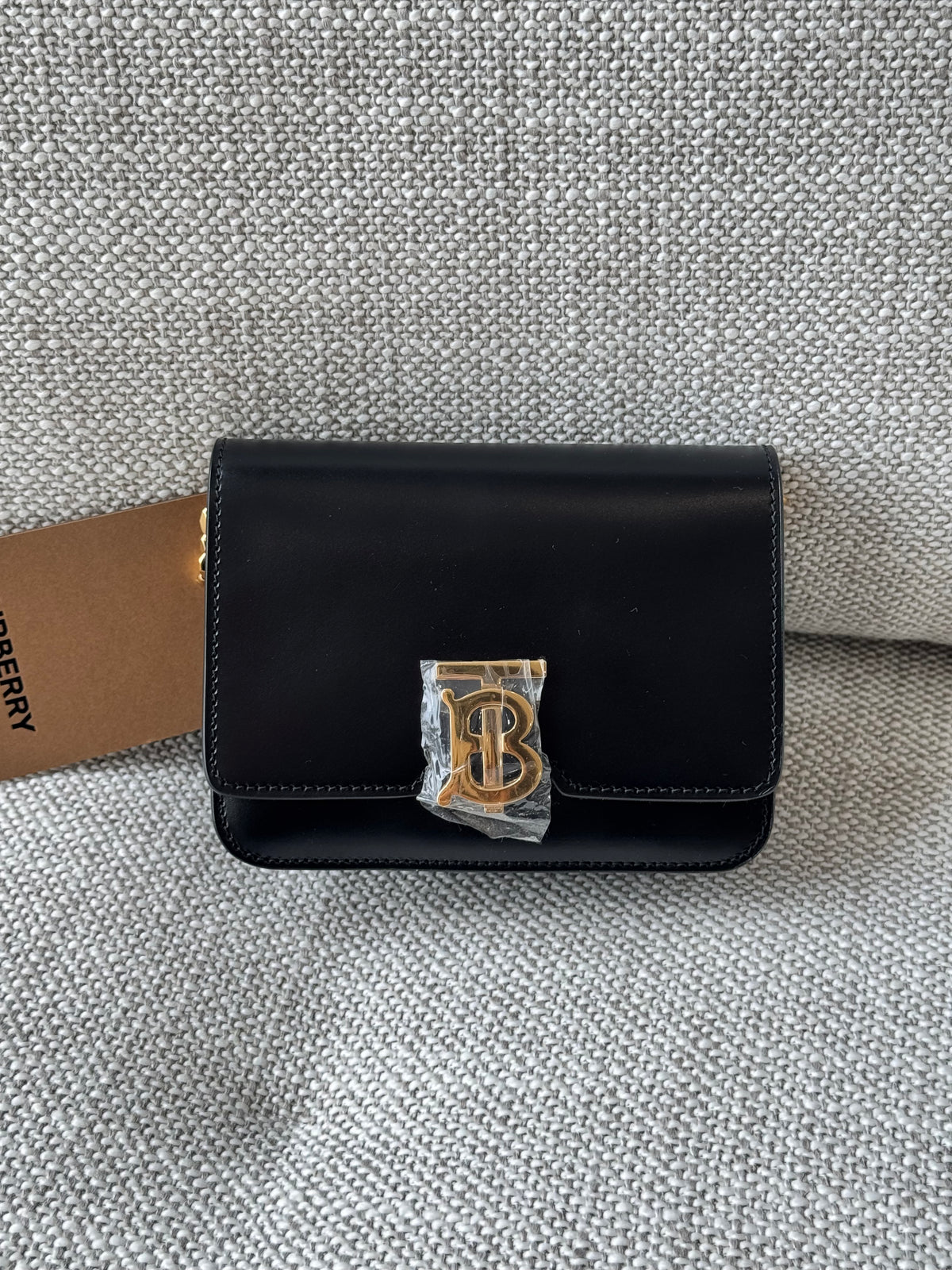 Burberry TB Wallet on Chain – Black Leather