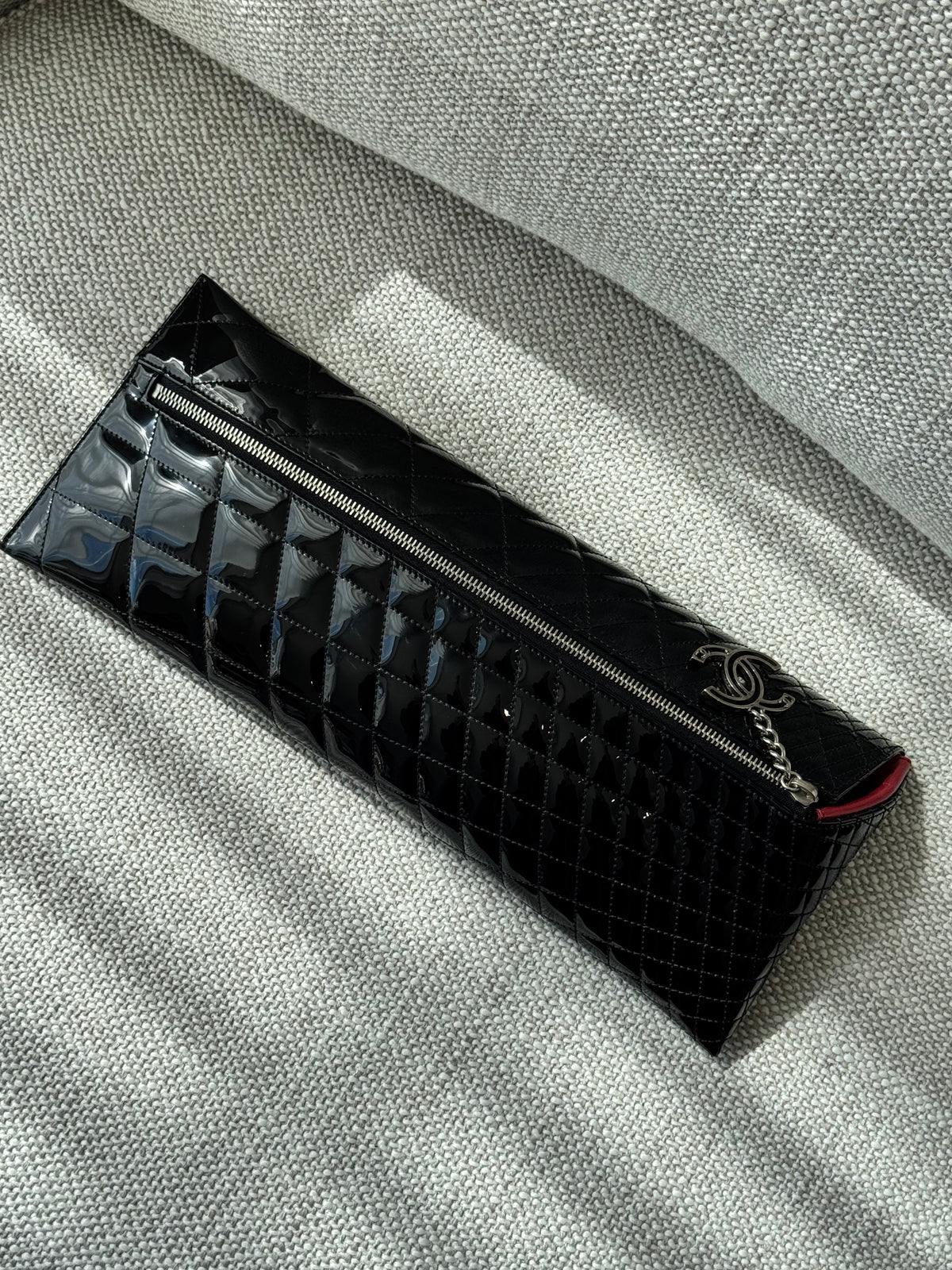 Chanel Quilted Patent Leather Clutch – Black