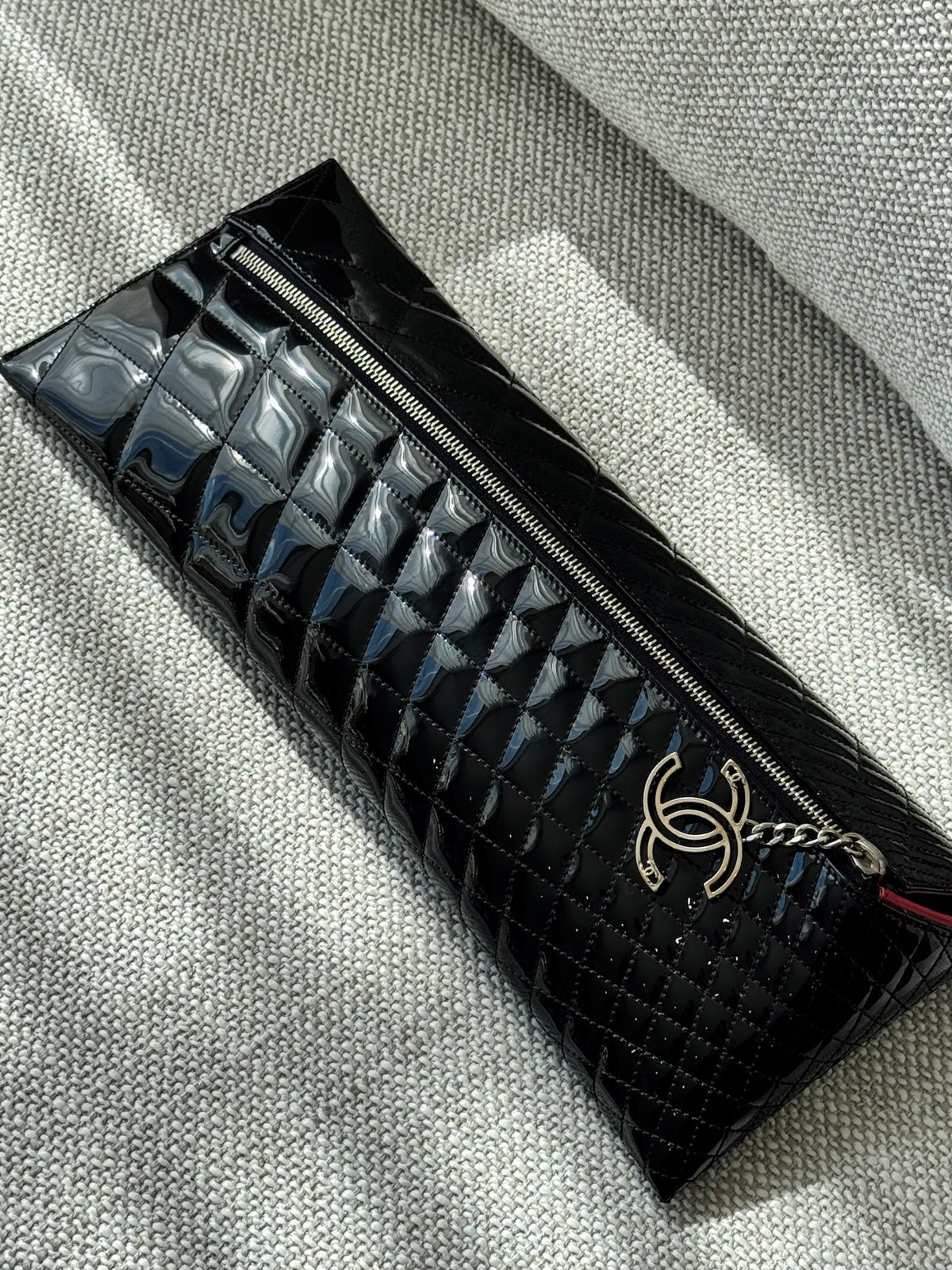 Chanel Quilted Patent Leather Clutch – Black