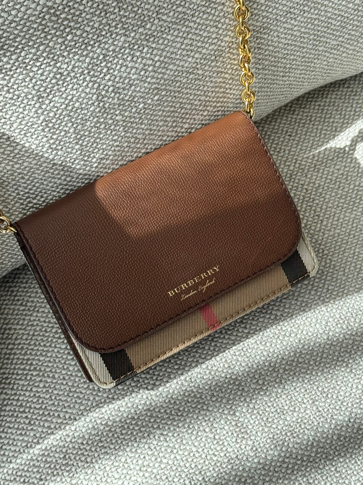 Burberry House Check Wallet on Chain – Brown Leather