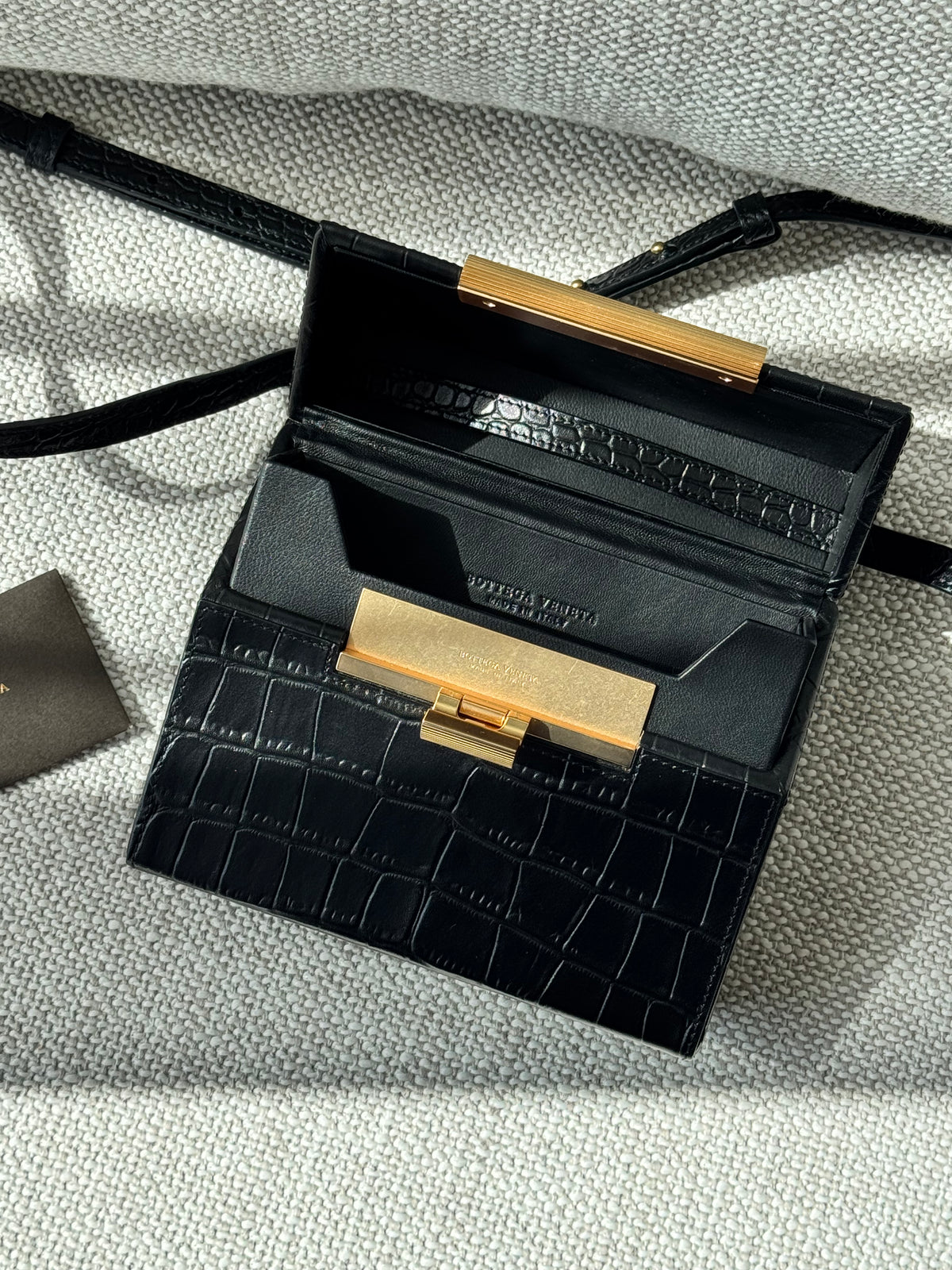 Bottega Veneta Daisey Box Clutch – Black Crocodile-Embossed Calfskin