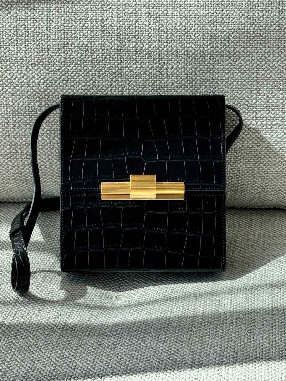 Bottega Veneta Daisey Box Clutch – Black Crocodile-Embossed Calfskin
