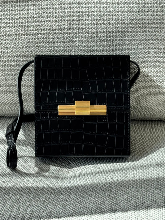 Bottega Veneta Daisey Box Clutch – Black Crocodile-Embossed Calfskin