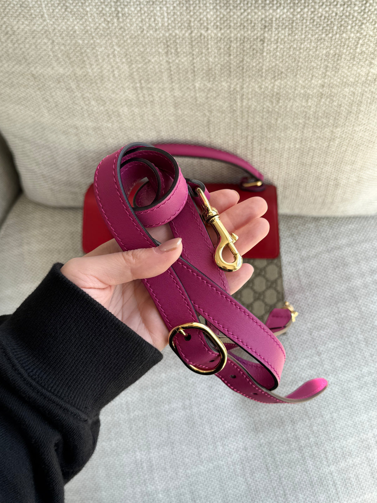 Gucci Padlock GG Supreme Top Handle Bag – Red & Pink