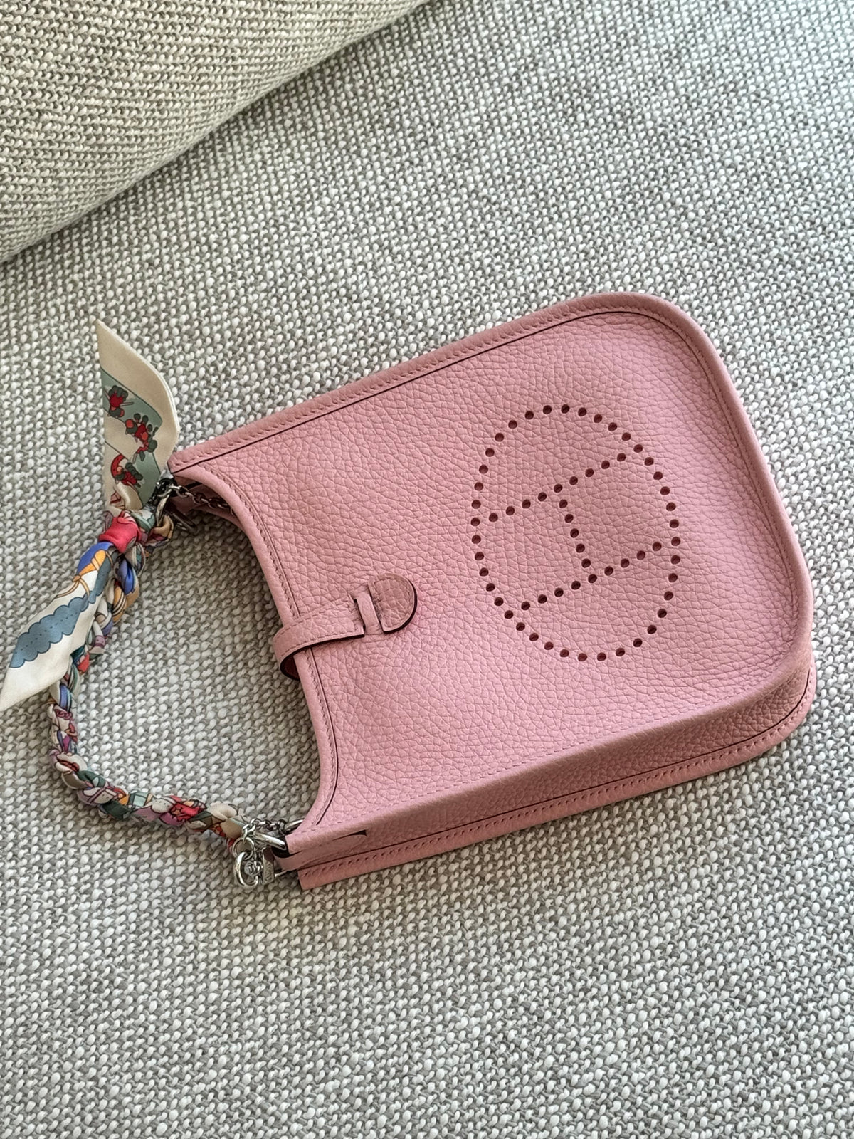 Hermès Evelyne 19 – Rose Sakura Clemence Leather
