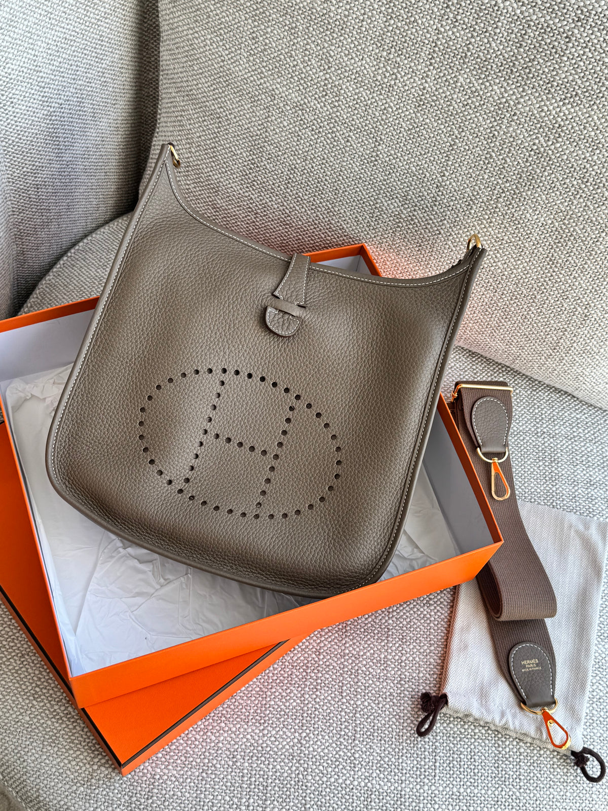Hermès Evelyne III 29 – Étoupe Clemence Leather