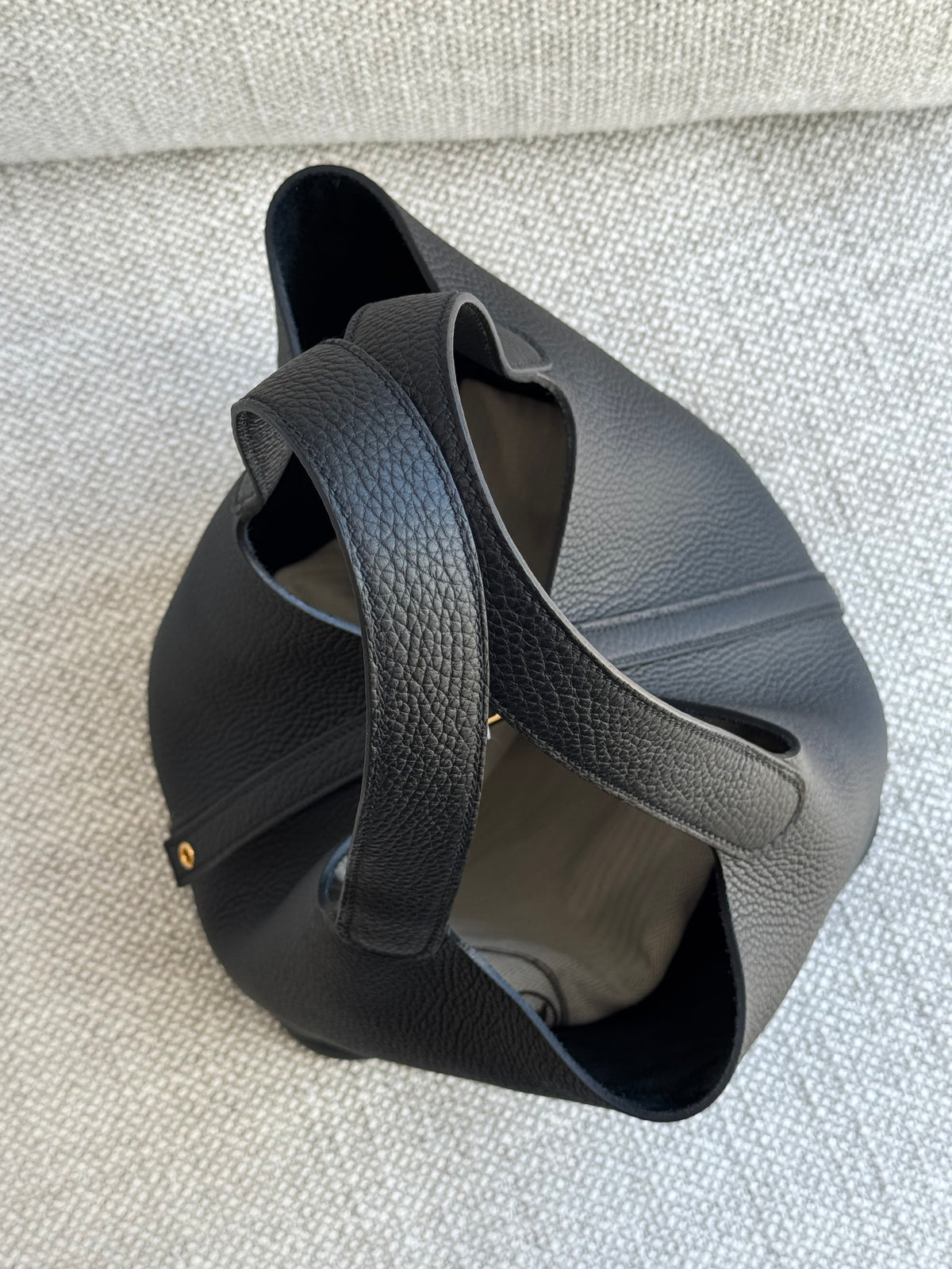 Hermès Picotin Lock 22 – Black Clemence Leather with Gold Hardware