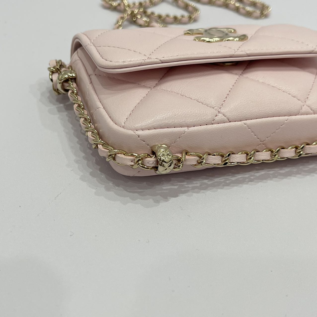 Chanel 22s Mini Wallet With Chain Pink GHW