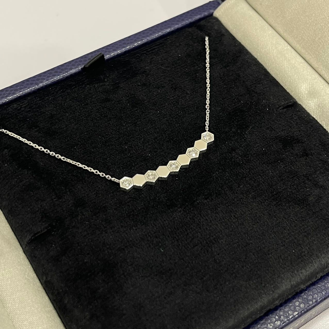 Chaumet Bee my Love Pendant with 9 patterns white gold, diamonds