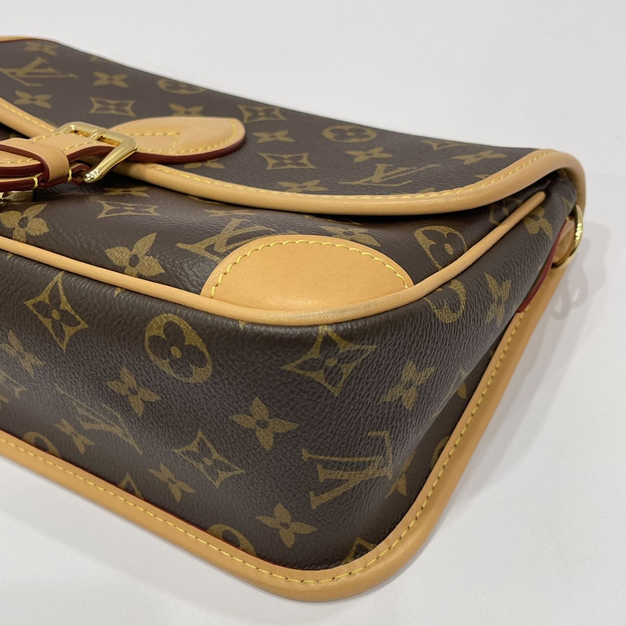 Louis Vuitton Diane Monogram Canvas Fuchsia GHW