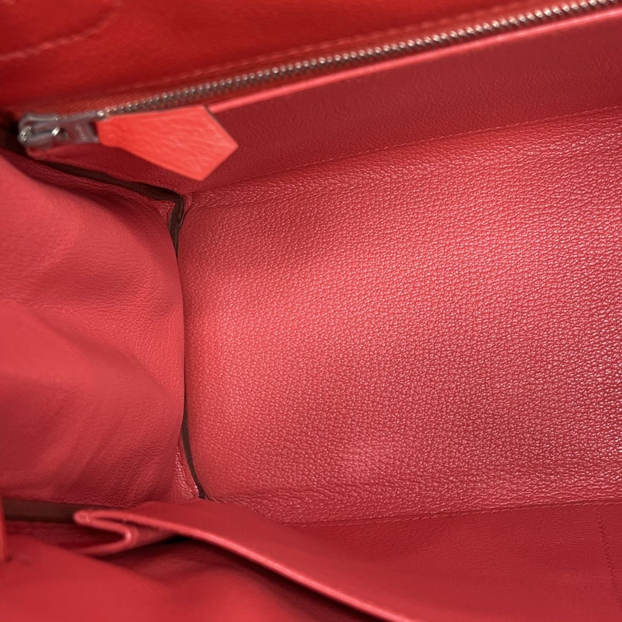Hermes Kelly 28 Rouge Pivoine S5 Stamp X